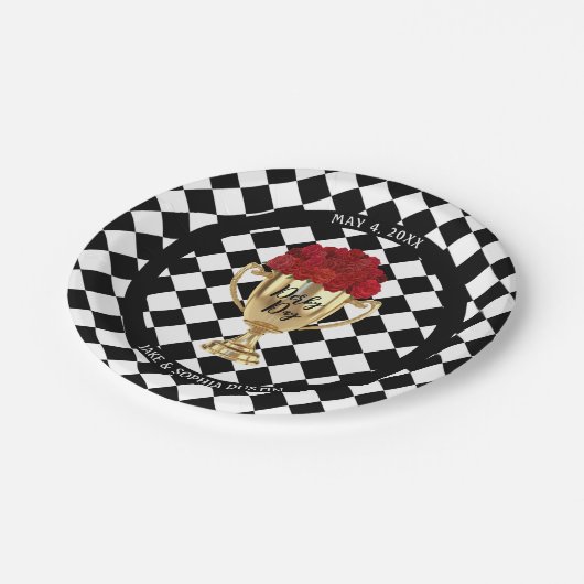 Derby Day Trophy en Rozen Papieren Bordje (Gekanteld)
