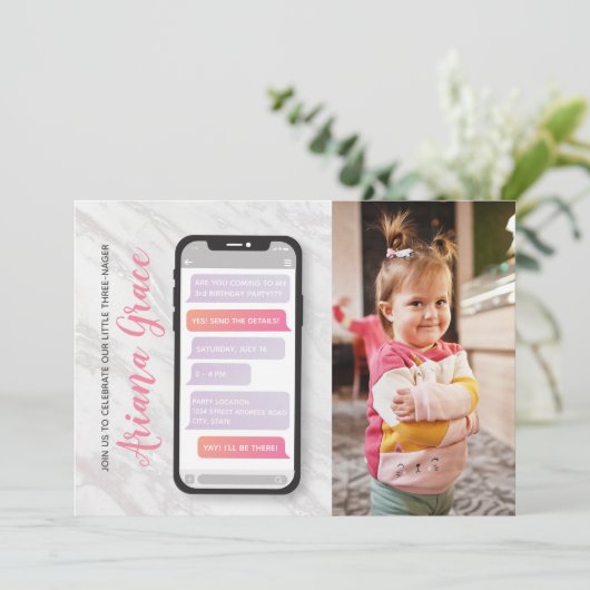 Derde verjaardag van 3-jarig meisje van 3-jarige l kaart (Staand voorkant)