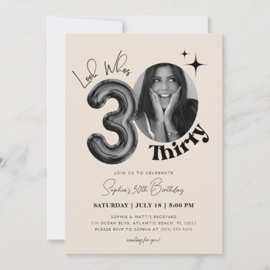 Dertig 30e verjaardag zwart beige moderne foto kaart (Voorkant)