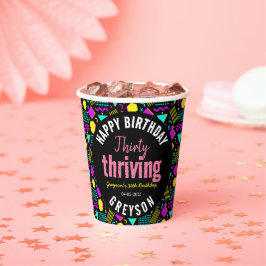 Dertig en bloeiende zwarte en retro 30e verjaardag papieren bekers