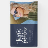 Dertig en geweldige verjaardagsbanner spandoek (Verticaal)