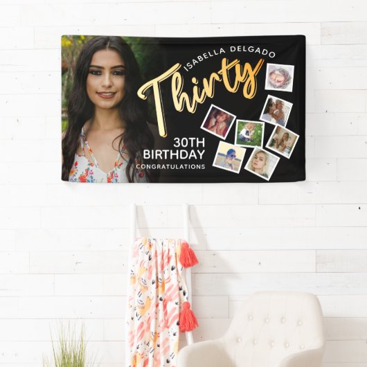 Dertig gouden 30e verjaardag foto's op zwart spandoek (Insitu)