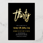 Dertig | Modern Chic Script 30e verjaardagsfeestje Folie Uitnodiging (Voorkant)
