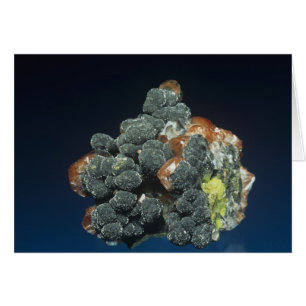 Descloizite op calciet