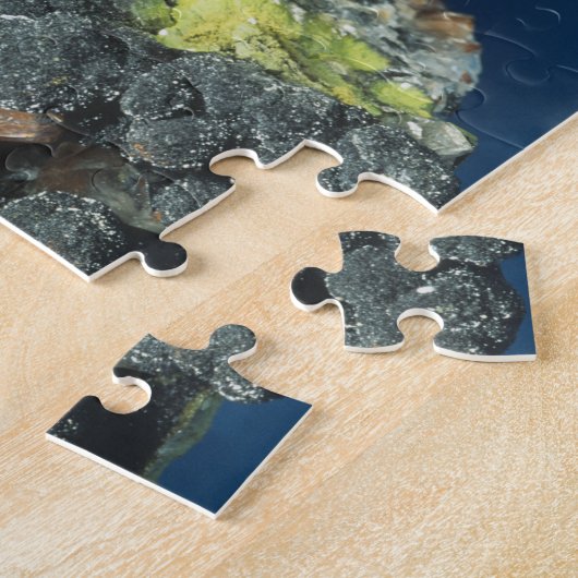 Descloizite op calciet legpuzzel (Zijkant)