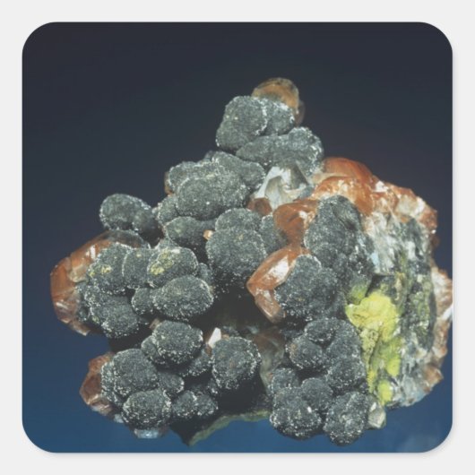 Descloizite op calciet vierkante sticker (Voorkant)