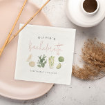 Desert Boho Persoonlijke Bachelorette Party Servet<br><div class="desc">Het feest begon met deze schattige papieren luiers die je makkelijk kunt personaliseren voor je vrijgezellenfeest, als je 's nachts of 's avonds meiden. Het ontwerp van de woestijnboho-stijl is voorzien van delicate waterverf illustraties van citroenen, ledematen, een cactus en een gemengde cocktail in een zacht kleurenpalet van sage-groen met...</div>