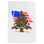 Desert Camouflage Kerstboom met Amerikaanse vlag Medium Cadeauzakje (Voorkant)