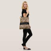 Desert Camouflage Pebbles, Jouw naam, personaliser Tote Bag (Op model)