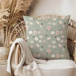 Desert Chic Kussen<br><div class="desc">Desert Chic Sierkussen - Laten we de stekels uit uw decoratie halen met dit "zandtastic" woestijnkussen met een chic thema. Breng de woestijnboho-vibes aan met dit opwarmende ontwerp. Met droge bloemen en cactussen geaccentueerd met zeer smaakvolle zachte groene en roze tinten. Dus hou je kamelen vast want dit is geen...</div>