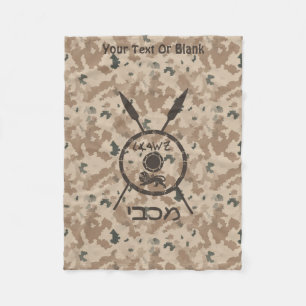 Desert Maccabee Shield and Spears Fleece Deken