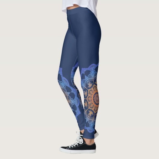 Desert Mandala door Megaflora Design Leggings (Links)