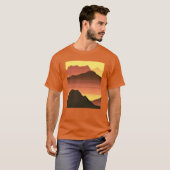 Desert Mountain Sunset Sinaasappel en bruin T-shirt (Voorkant volledig)