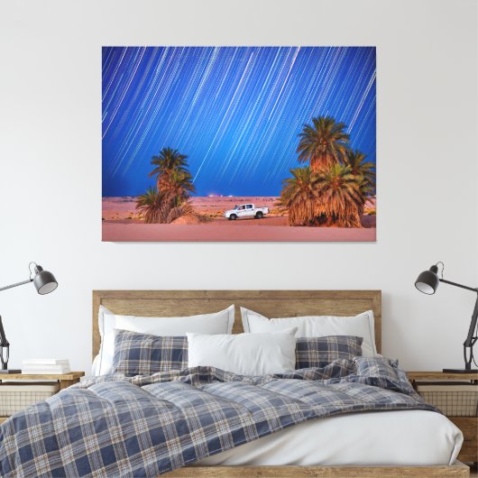 Desert Star Trails: Palmbomen en pick-up truck nac Canvas Afdruk (Insitu (Slaapkamer))