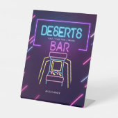 Deserts Bar Neon Arcade Videospellen Verjaardagsbo Reclamebord Met Voetstuk (Voorkant)
