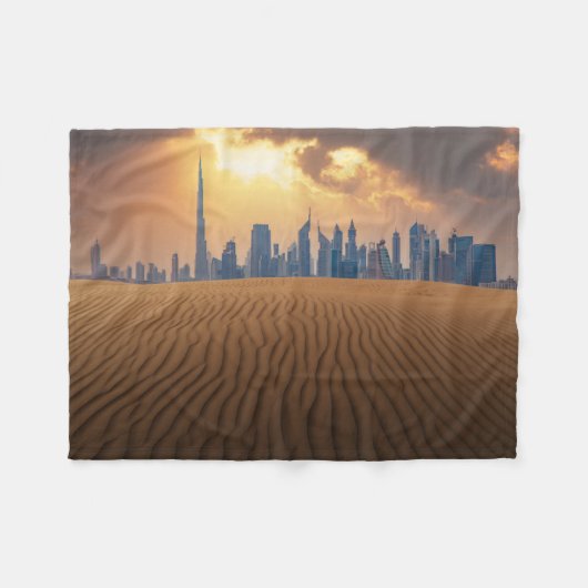 Deserts Dubai's Skyline View from Sand Dune Fleece Deken (Voorkant (Horizontaal))