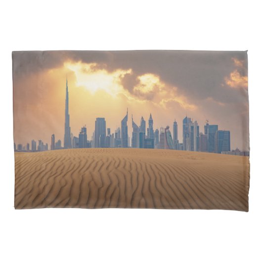Deserts | Dubai's Skyline View from Sand Dune Kussensloop (Voorkant)