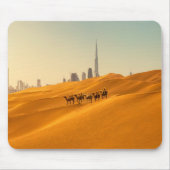 Deserts Dubai's Skyline View with Camels Muismat (Voorkant)