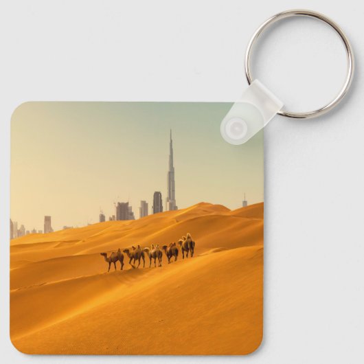 Deserts Dubai's Skyline View with Camels Sleutelhanger (Achterkant)