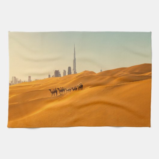 Deserts Dubai's Skyline View with Camels Theedoek (Horizontaal)