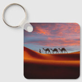 Deserts Man & Camels in the Sand Dunes Sleutelhanger (Voorkant)