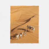 Deserts | Tuareg Walk with Camels Fleece Deken (Voorkant)