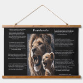 Desiderata: tevredenheid in de trots hangend wandkleed (Voorkant)