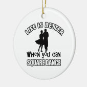 design met vierkante openingen keramisch ornament (Links)