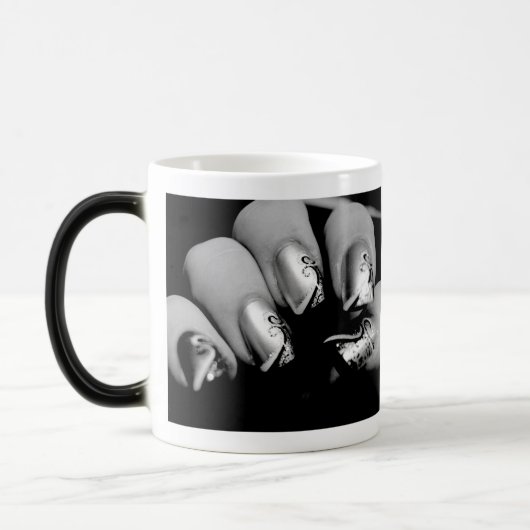 Designer Fingernagels Magische Mok (Links)