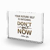 Desk Motivatie Acryl Blok – Niet Stoppen Nu Quo (Rechts)
