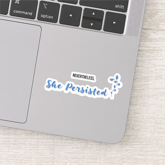 Desondanks bleef ze bestaan sticker (Detail)