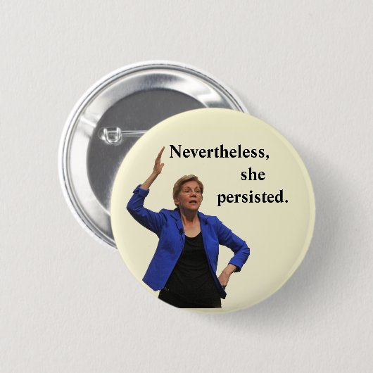 Desondanks bleef ze bij ronde button 5,7 cm (Voorkant /achterkant)