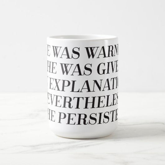 Desondanks hield ze de mok voort (Center)