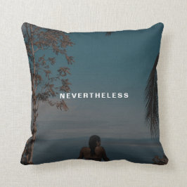 Desondanks hield ze een aangepaste fototekst bij kussen