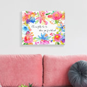 Desondanks hield ze Inspirerend Canvas aan (Insitu (Woonkamer))