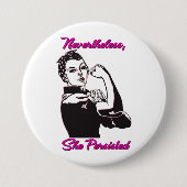 Desondanks hield ze Rosie Riveter Button aan (Voorkant)