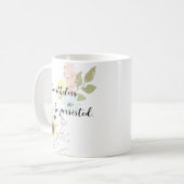 Desondanks hield ze vast aan Calligrafie Quote Koffiemok (Voorkant links)