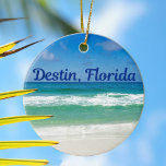 Destin Florida Beach foto Keramisch Ornament<br><div class="desc">Een prachtige strandfoto genomen op de ideale vakantiebestemming van Destin in Florida. De prachtige groene wateren van Sandestin spoelen naar de zandkust onder de serene blauwe hemel om de perfecte schilderachtig vakantiefoto te maken.</div>