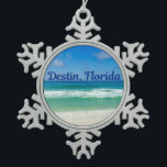 Destin Florida Beach foto Tin Sneeuwvlok Ornament<br><div class="desc">Een prachtige strandfoto genomen op de ideale vakantiebestemming van Destin in Florida. De prachtige groene wateren van Sandestin spoelen naar de zandkust onder de serene blauwe hemel om de perfecte schilderachtig vakantiefoto te maken.</div>