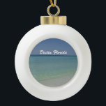 Destin Florida Beauful Beach Photography Custom Keramische Bal Ornament<br><div class="desc">Een prachtige foto van het witte zandstrand van Destin in Florida. Ik hou van hun zachte witte zandkusten en kristalhelder blauw en turkooiswater van de oceaan. Een  kerstversiering met Sandestin van de grond.</div>