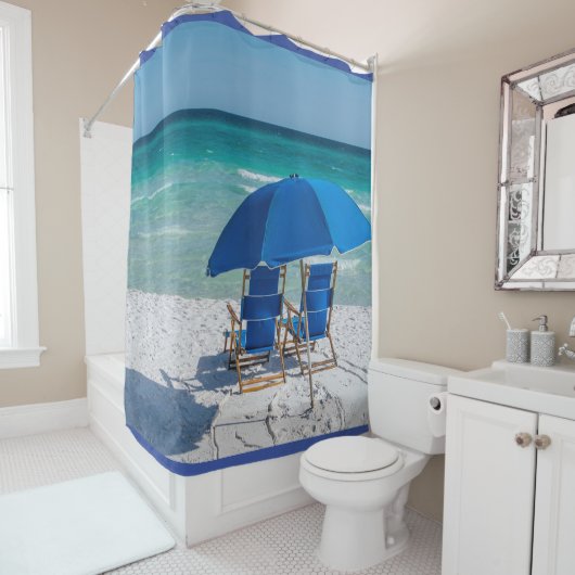 Destin Florida stoelen en paraplu douche gordijn (In situ)