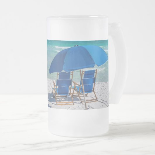 Destin Florida stoelen en paraplu Frosted Mok (Voorkant rechts)