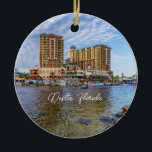 Destin Harbour Boardwalk Ornament Souvenir<br><div class="desc">Ornamenten souvenir met een uitzicht van de Destin Harbour Boardwalk gebied vanaf de overkant van de Destin Harbour in Destin,  Florida. Op zoek naar meer producten? Bezoek mijn winkel: http://www.zazzle.com/timelessmomentsphtgy Foto is gemaakt door Jennifer White met Timeless Moments Photography. Alle afbeeldingen zijn auteursrechtelijk beschermd.</div>