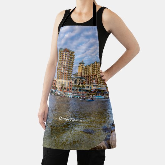 Destin Harbour Boardwalk Schort (Insitu)