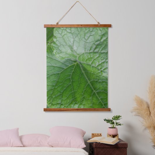 Detail van de groenbladader hangend wandkleed (Slaapkamer)