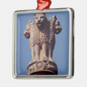 Detail van een Ashoka-pilaar Metalen Ornament (Links)