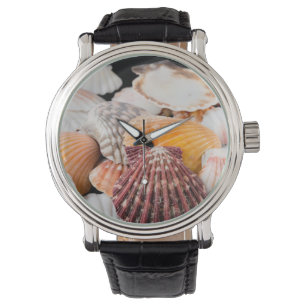 Detail van schelpen van over de hele wereld 2 horloge