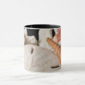 Detail van zeeschelpen van over de hele wereld mok (Midden)