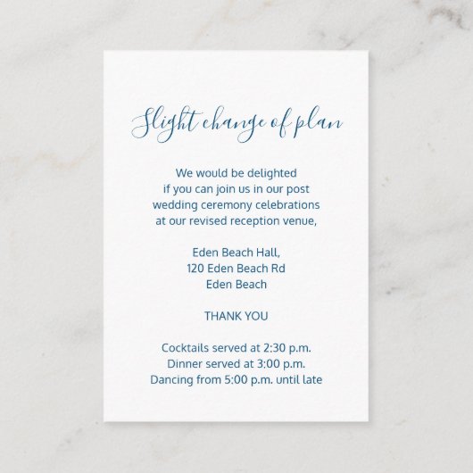 Details van bruiloft eenvoudige blauwe witte omhei informatiekaartje (Achterkant)