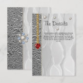 Details van de bruiloft, witte zijde, diamanten en informatiekaartje (Voorkant / Achterkant)